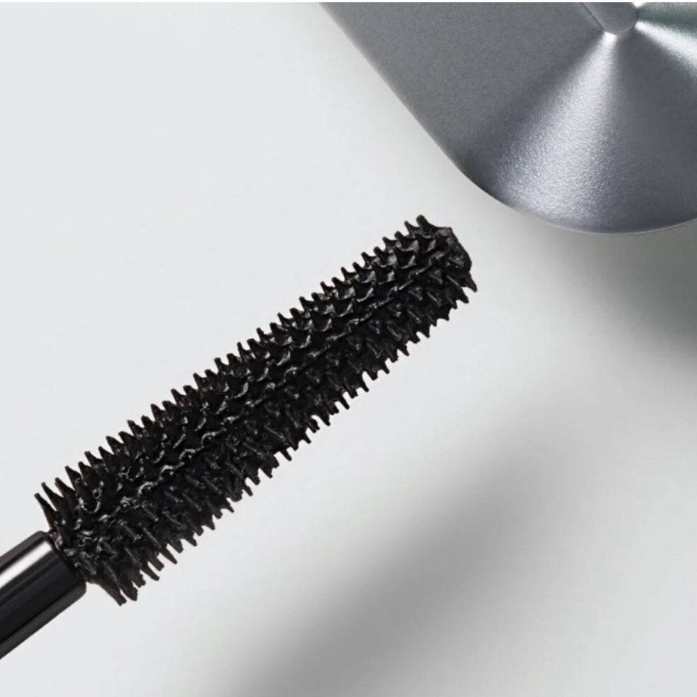 R.E.M. Beauty Mascara – Flourishing/Lengthening Midnight Black (Full Size) NIB - Picture 3 of 9